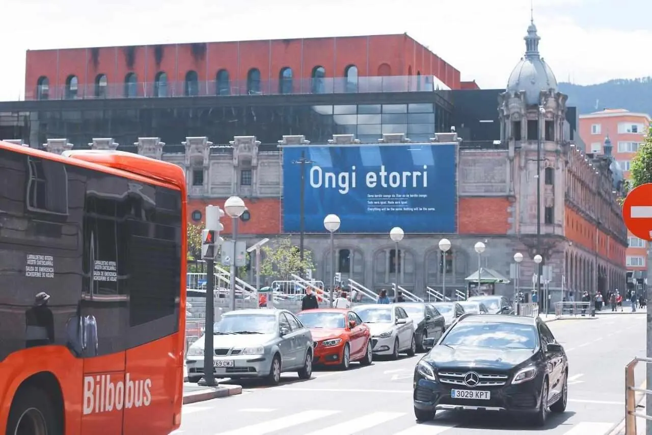 Homeloving Apartment Bilbao Centre With Parking