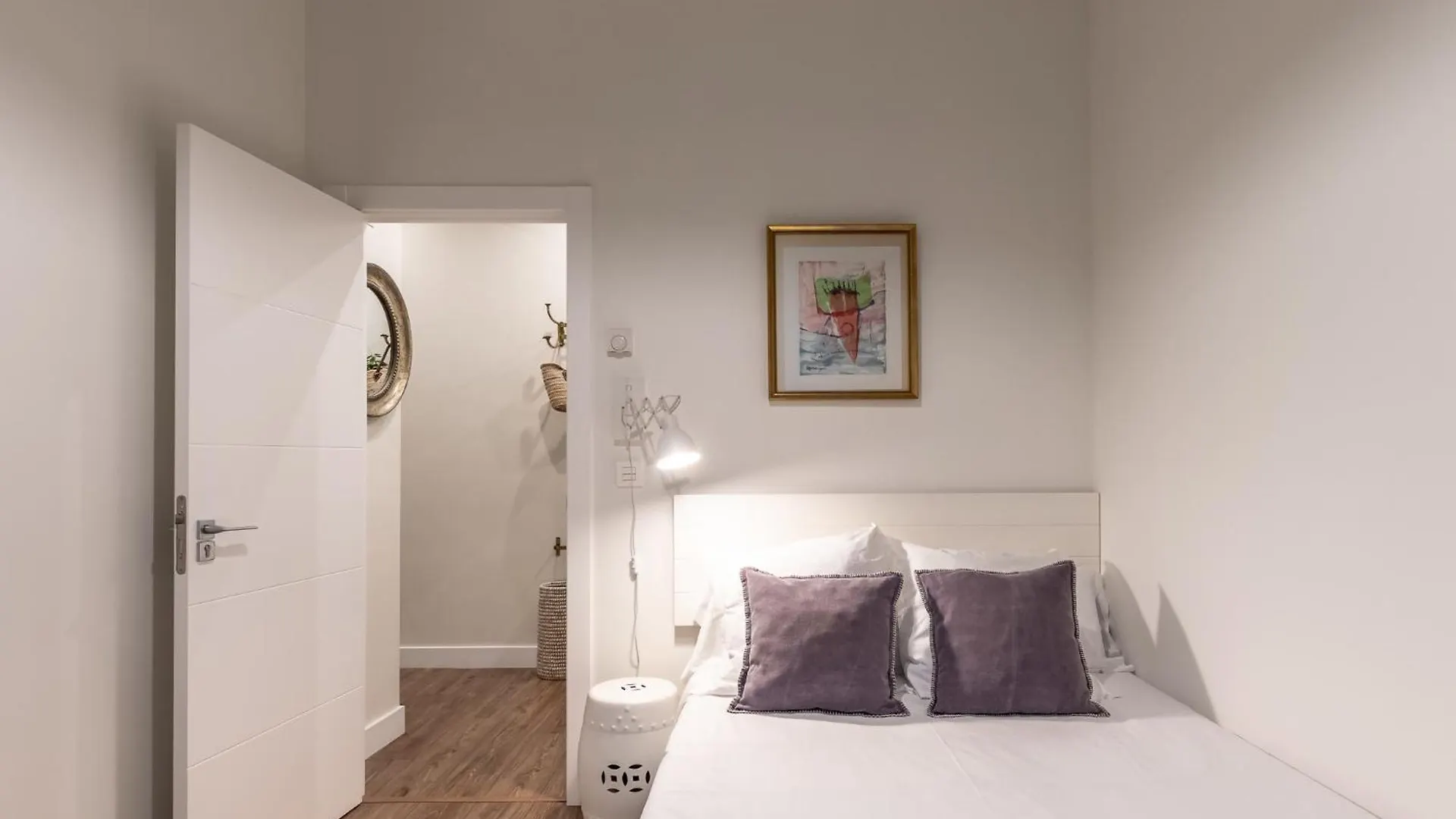 Homeloving Apartment Bilbao Centre With Parking Spagna